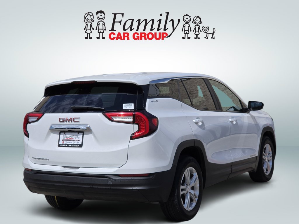 Used 2022 GMC Terrain SLE FWD image 4