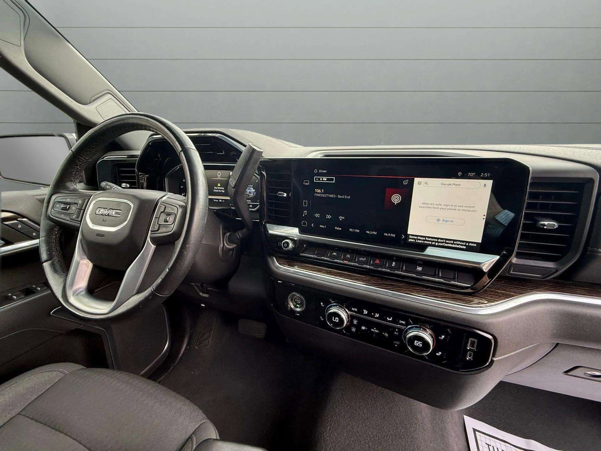 Used 2022 GMC Sierra 1500 SLE image 30