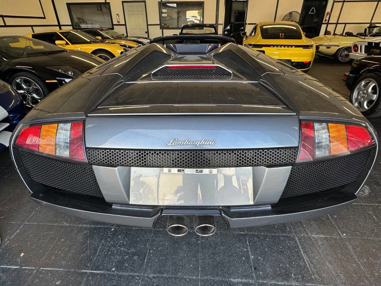 Used 2006 Lamborghini Murcielago Roadster AWD/4WD image 6