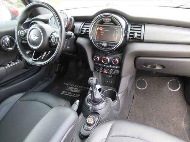 Used 2016 MINI Cooper Convertible image 11