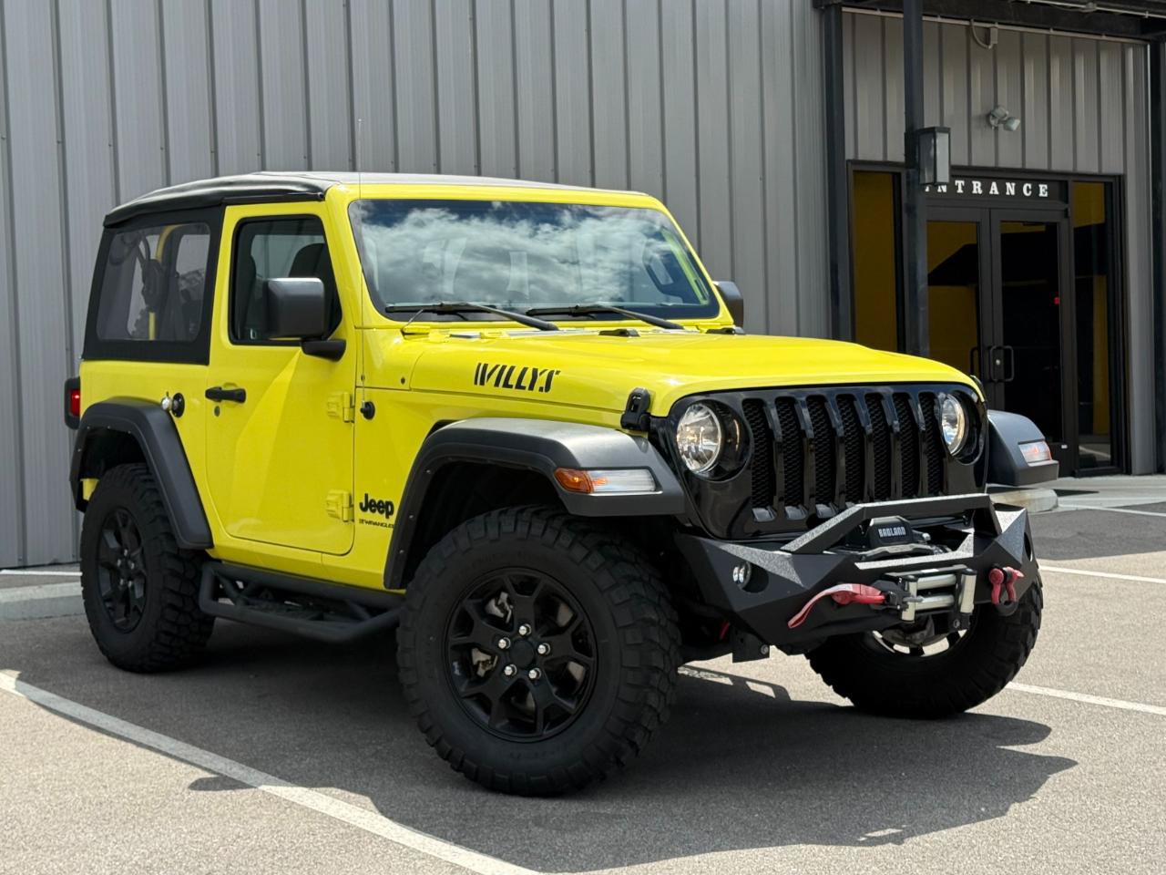 Used 2023 Jeep Wrangler Sport AWD/4WD image 3