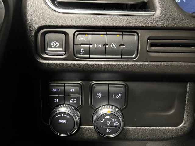 Used 2024 GMC Yukon SLT AWD/4WD image 33