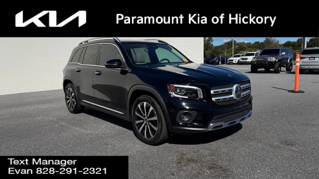 Used 2022 Mercedes-Benz GLB 250 4MATIC image 23