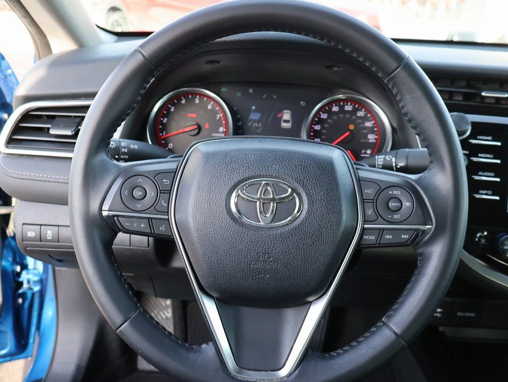 Used 2018 Toyota Camry XSE image 27