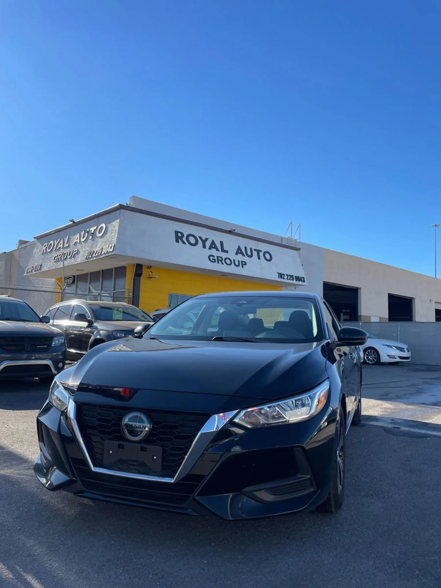 Used 2023 Nissan Sentra SV image 1