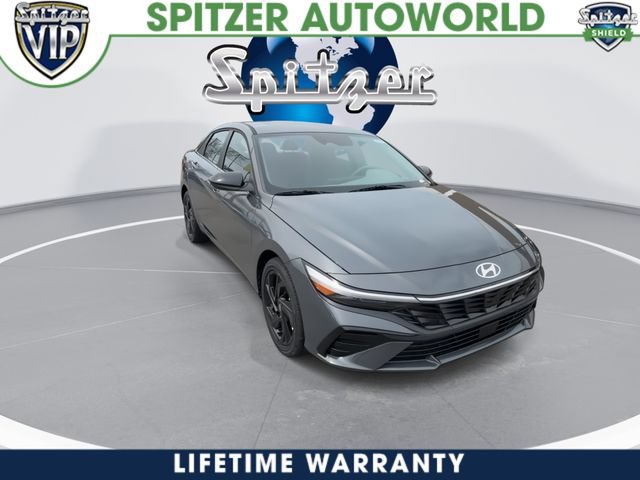 New 2026 Hyundai Elantra SEL Sport Premium FWD image 2