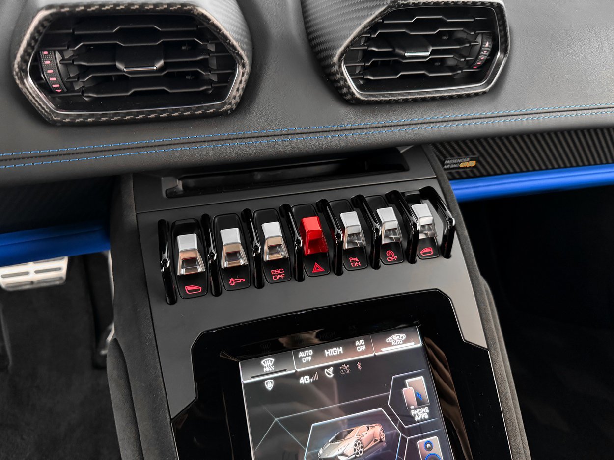 Used 2023 Lamborghini Huracan Tecnica RWD image 21