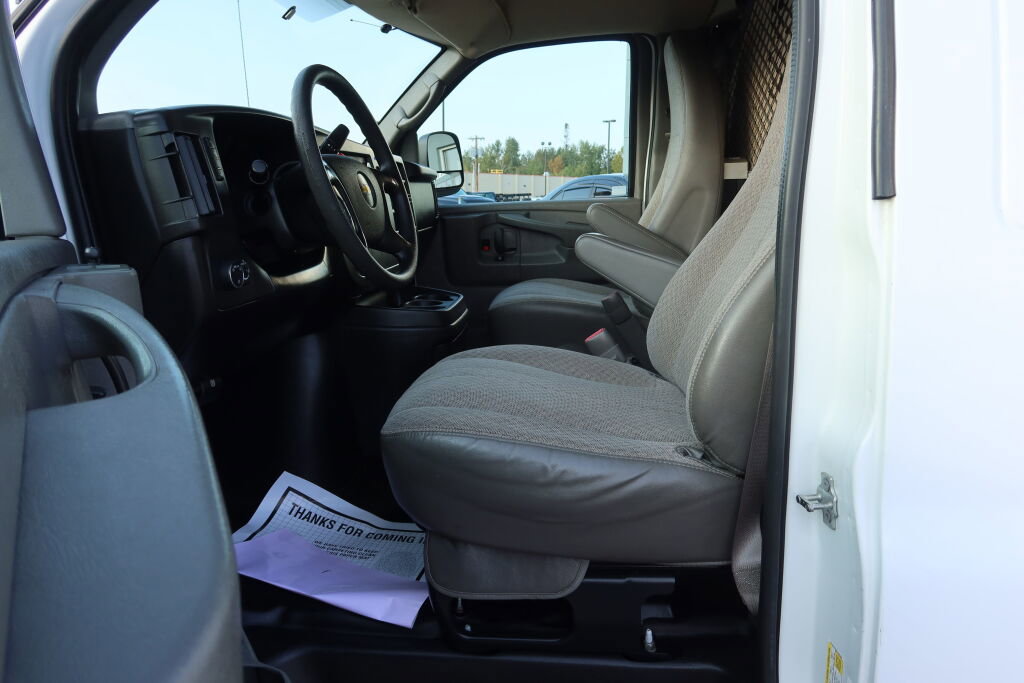 Used 2012 Chevrolet Express 3500 3500  READY TO WORK! w/ Power Package image 10