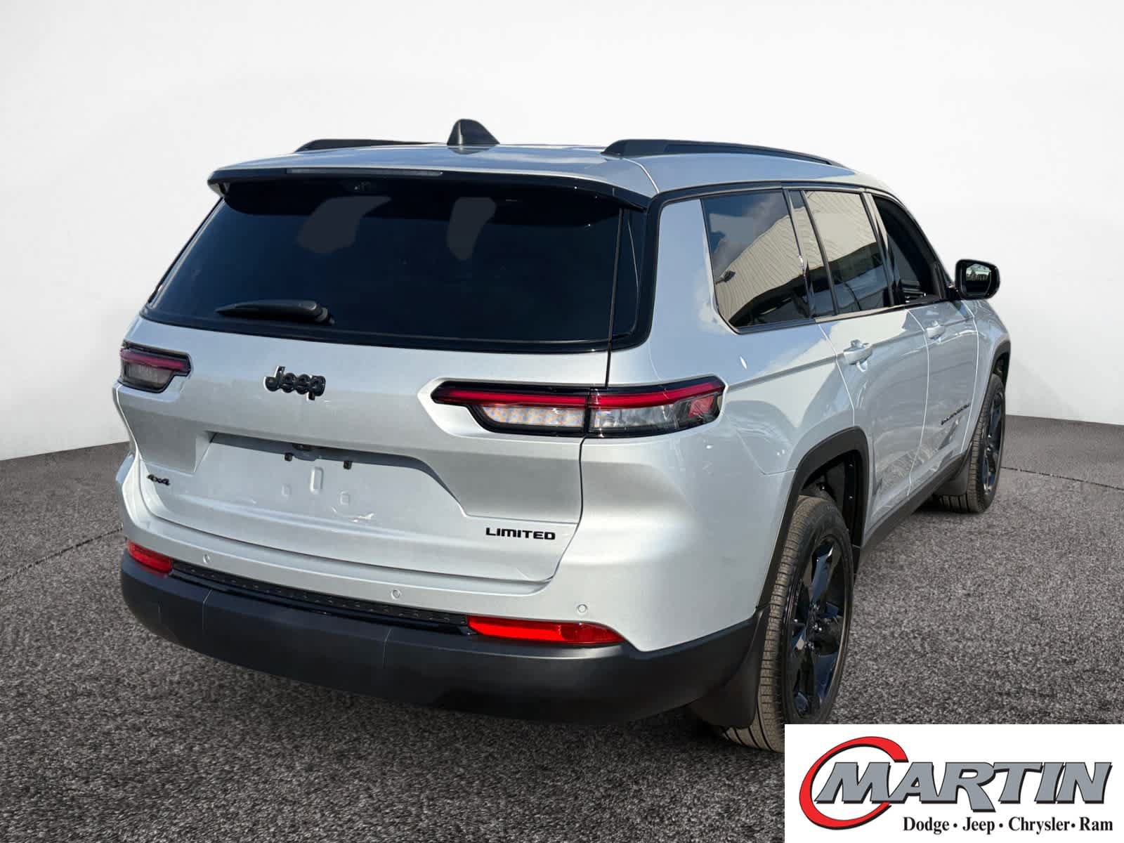 New 2025 Jeep Grand Cherokee L Limited w/ Luxury Tech Group II AWD/4WD image 5