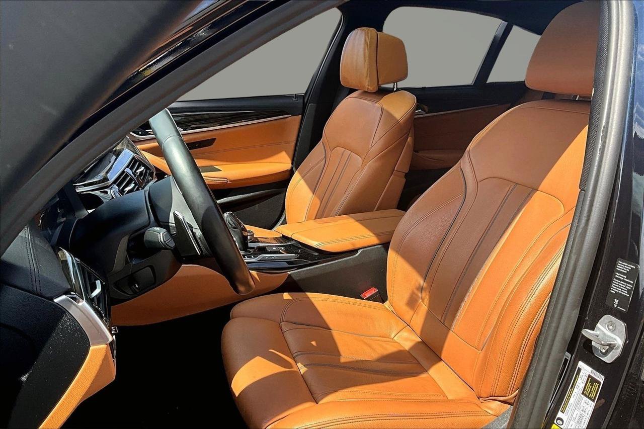 Used 2019 BMW M550i xDrive AWD/4WD image 21