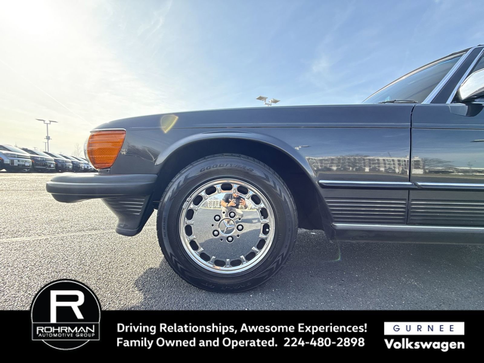 Used 1988 Mercedes-Benz 560 SL image 10