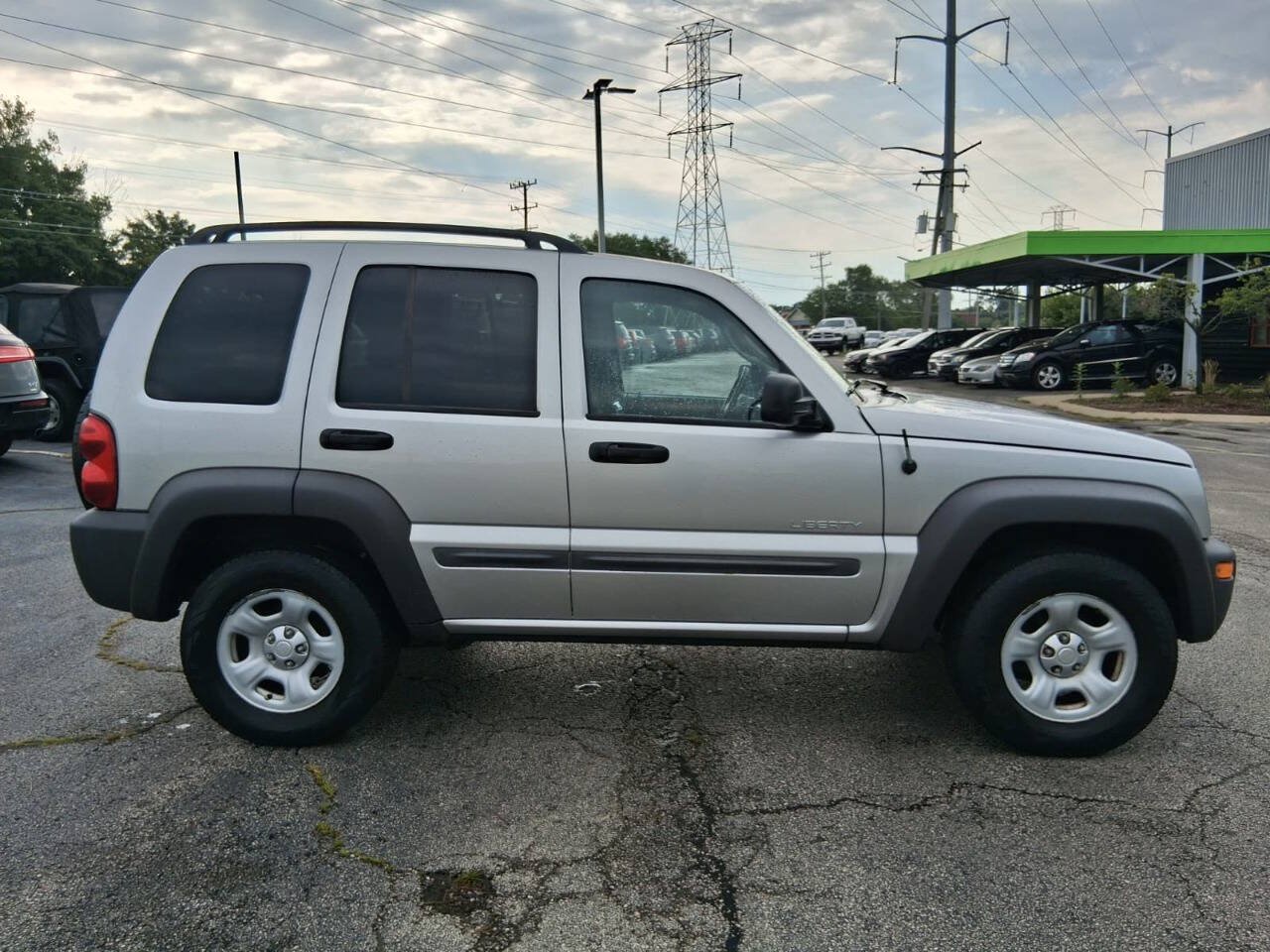Used 2004 Jeep Liberty Sport w/ PWR Convenience Group RWD image 4