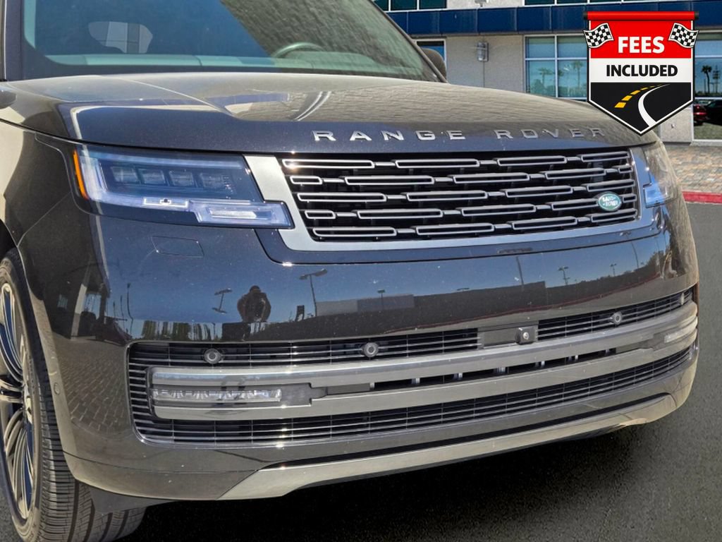 Used 2025 Land Rover Range Rover SE AWD/4WD image 8