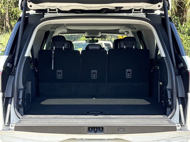 New 2025 Lincoln Navigator L Reserve image 11