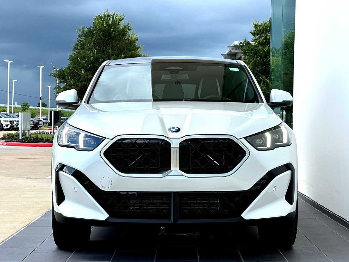 New 2026 BMW X2 xDrive28i w/ Technology Package AWD/4WD image 5