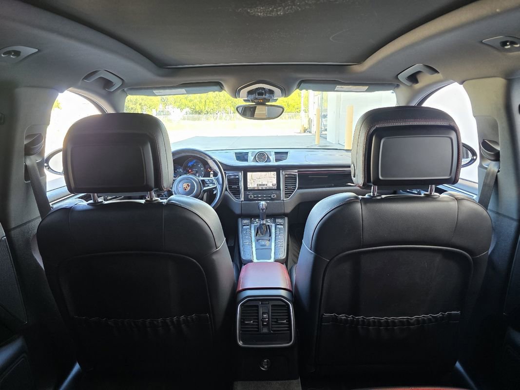 Used 2018 Porsche Macan image 31