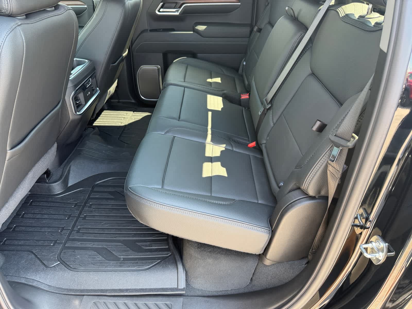 Used 2026 GMC Sierra 1500 Denali AWD/4WD image 11