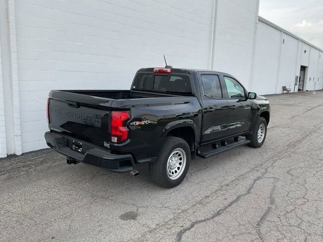 Used 2026 Chevrolet Colorado W/T w/ Advanced Trailering Package AWD/4WD image 4