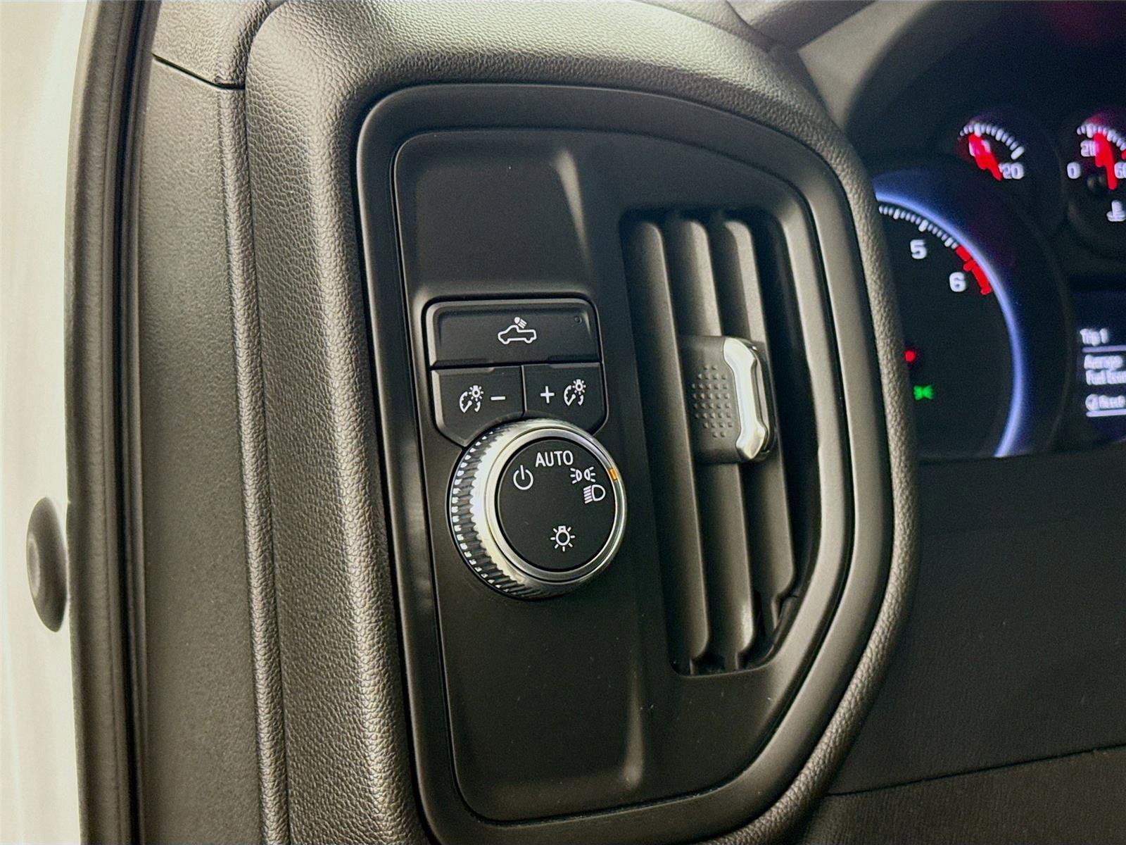 Used 2023 GMC Sierra 3500 Pro RWD image 8