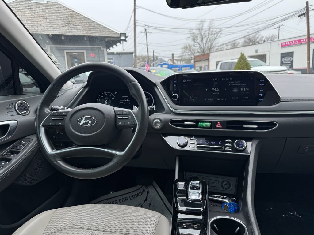 Used 2020 Hyundai Sonata Limited FWD image 16