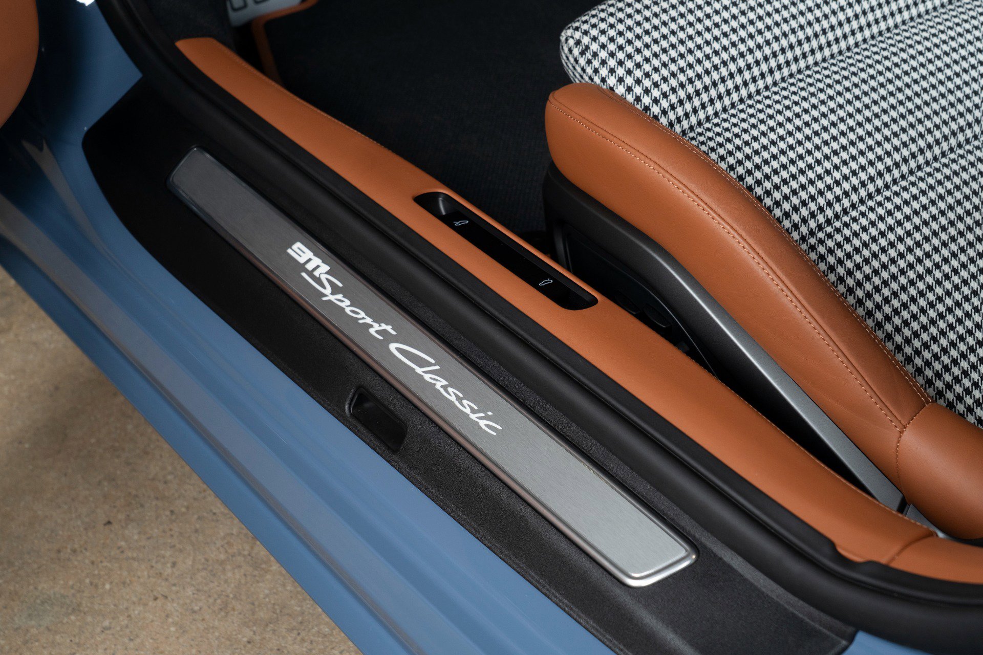 Used 2023 Porsche 911 Sport Classic image 30