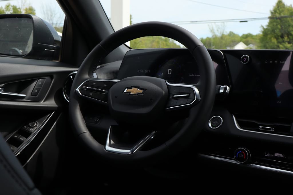 New 2026 Chevrolet Equinox LT w/ Convenience Package II AWD/4WD image 42