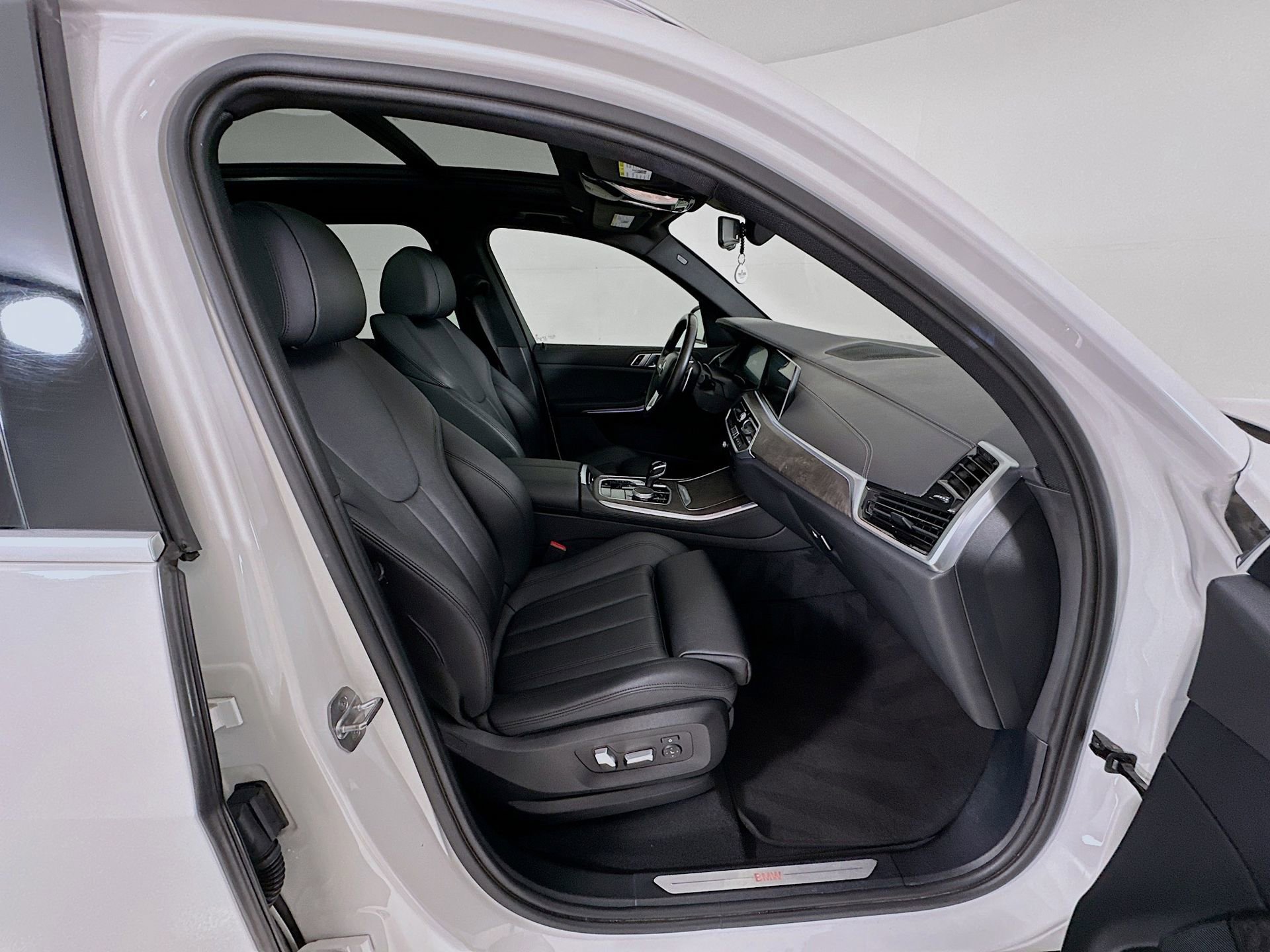 Used 2022 BMW X5 xDrive40i image 32