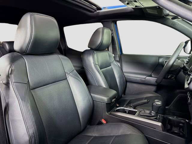 Used 2018 Toyota Tacoma TRD Sport image 30