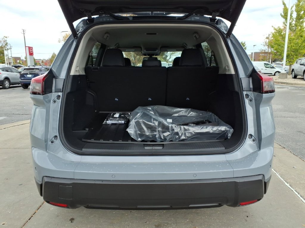New 2027 Nissan Rogue SV w/ Rock Creek Premium Package AWD/4WD image 9