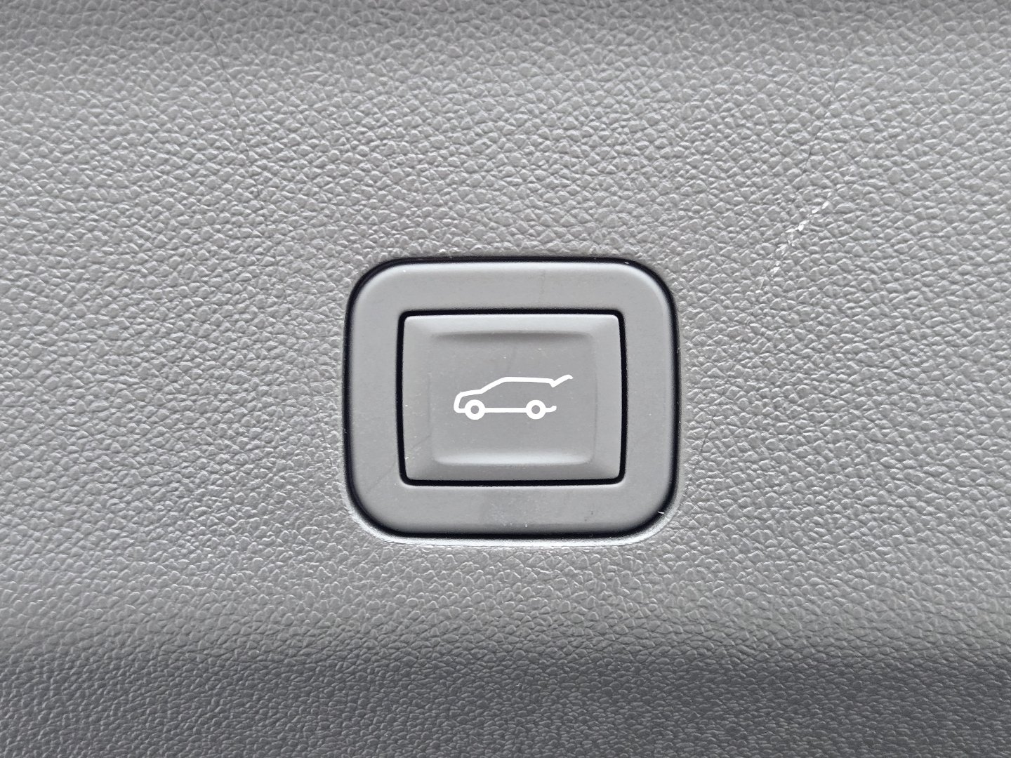 New 2026 GMC Yukon AT4 Ultimate AWD/4WD image 8
