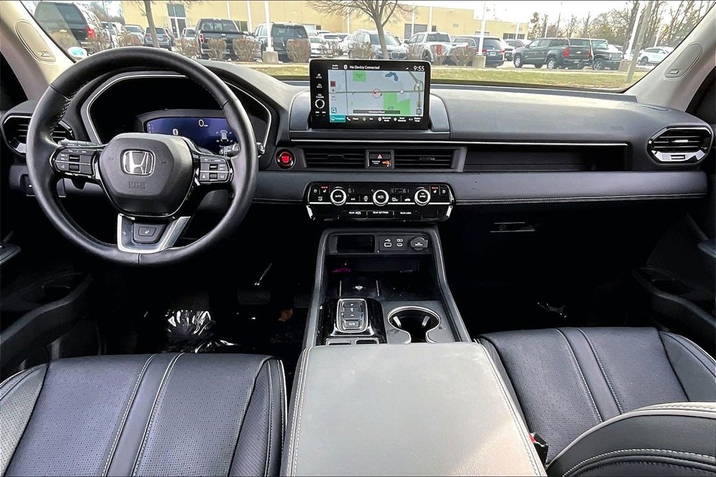Used 2023 Honda Pilot Elite image 21