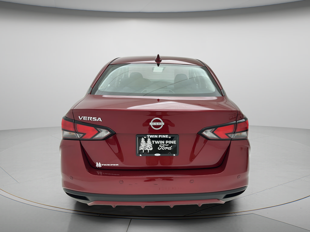Used 2025 Nissan Versa SV FWD image 5