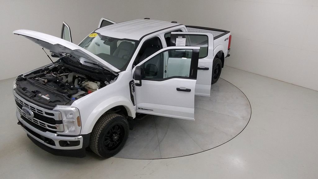 Used 2024 Ford F350 XLT image 42