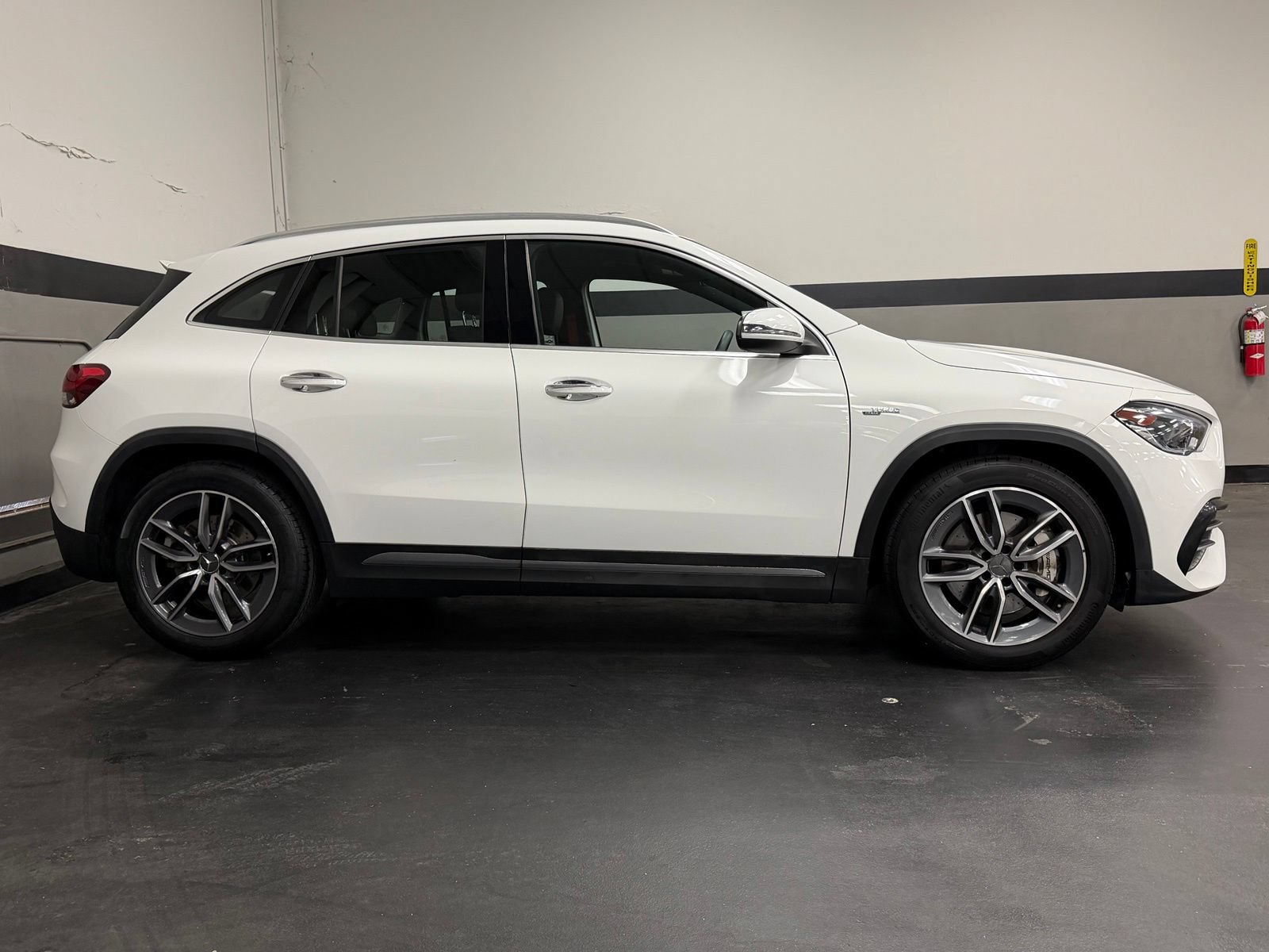 Used 2023 Mercedes-Benz GLA 35 AMG 4MATIC image 5