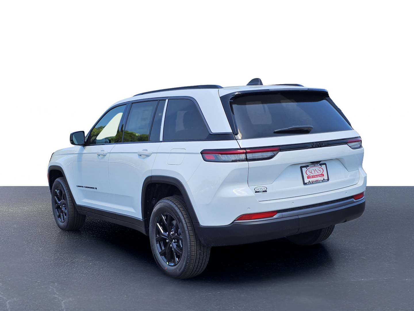 New 2026 Jeep Grand Cherokee Altitude RWD image 12