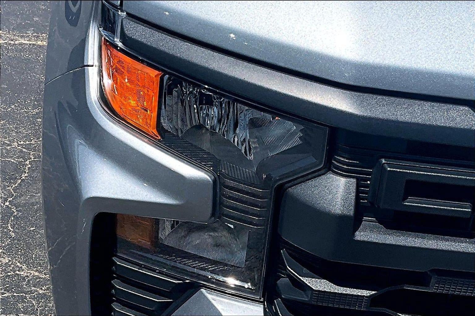 Used 2023 Chevrolet Silverado 1500 Custom AWD/4WD image 27