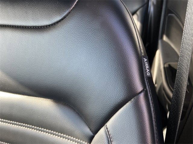 Used 2024 Ford Edge SEL image 13