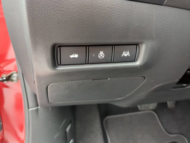New 2026 Nissan Sentra SR w/ SR Premium Package FWD image 17