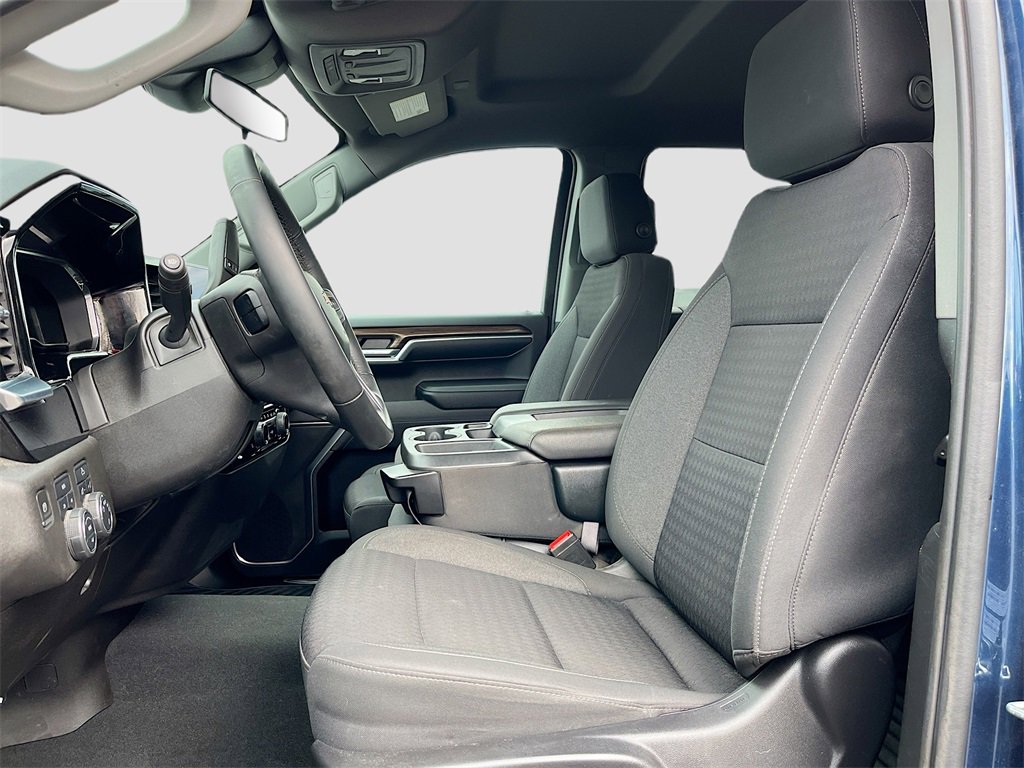 Used 2023 Chevrolet Silverado 1500 LT image 19