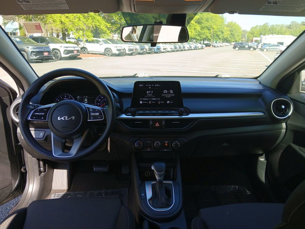 Used 2022 Kia Forte LXS FWD image 26