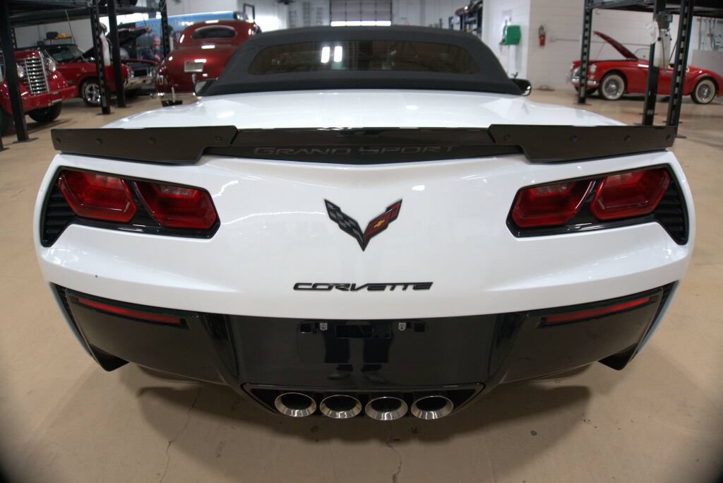 Used 2019 Chevrolet Corvette Grand Sport RWD image 4