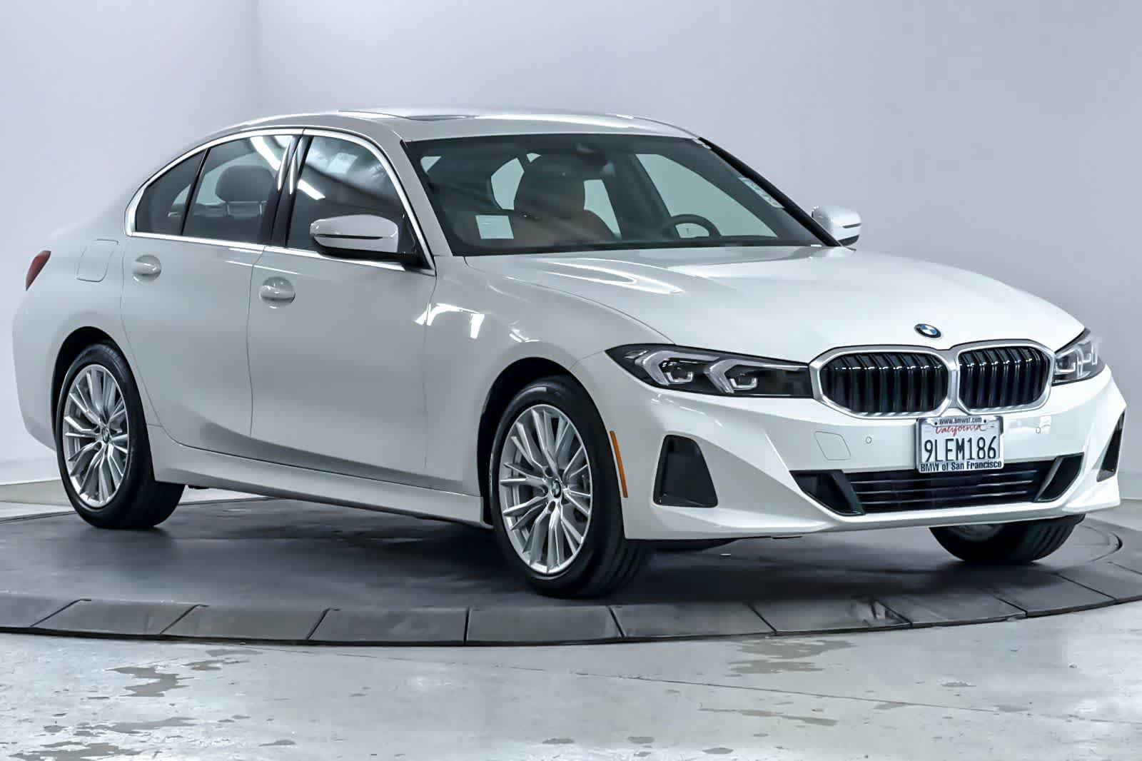Used 2024 BMW 330i Sedan w/ Premium Package RWD image 9