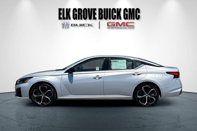 Used 2024 Nissan Altima 2.5 SR FWD image 7