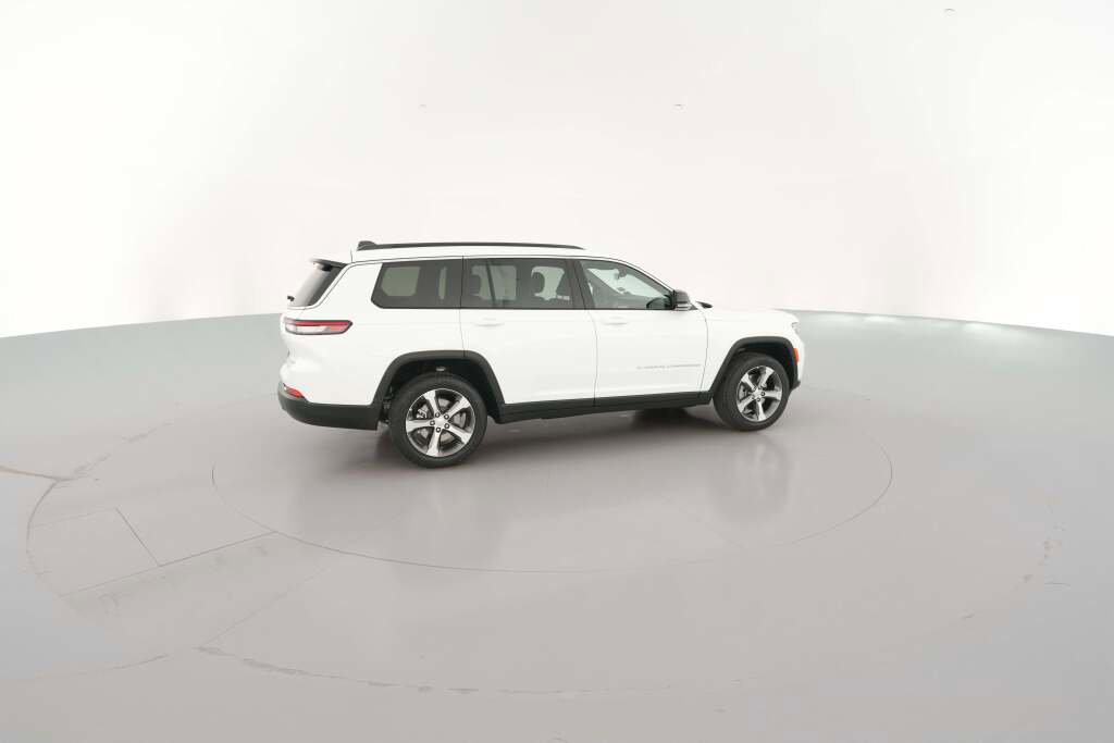 New 2025 Jeep Grand Cherokee L Limited image 13