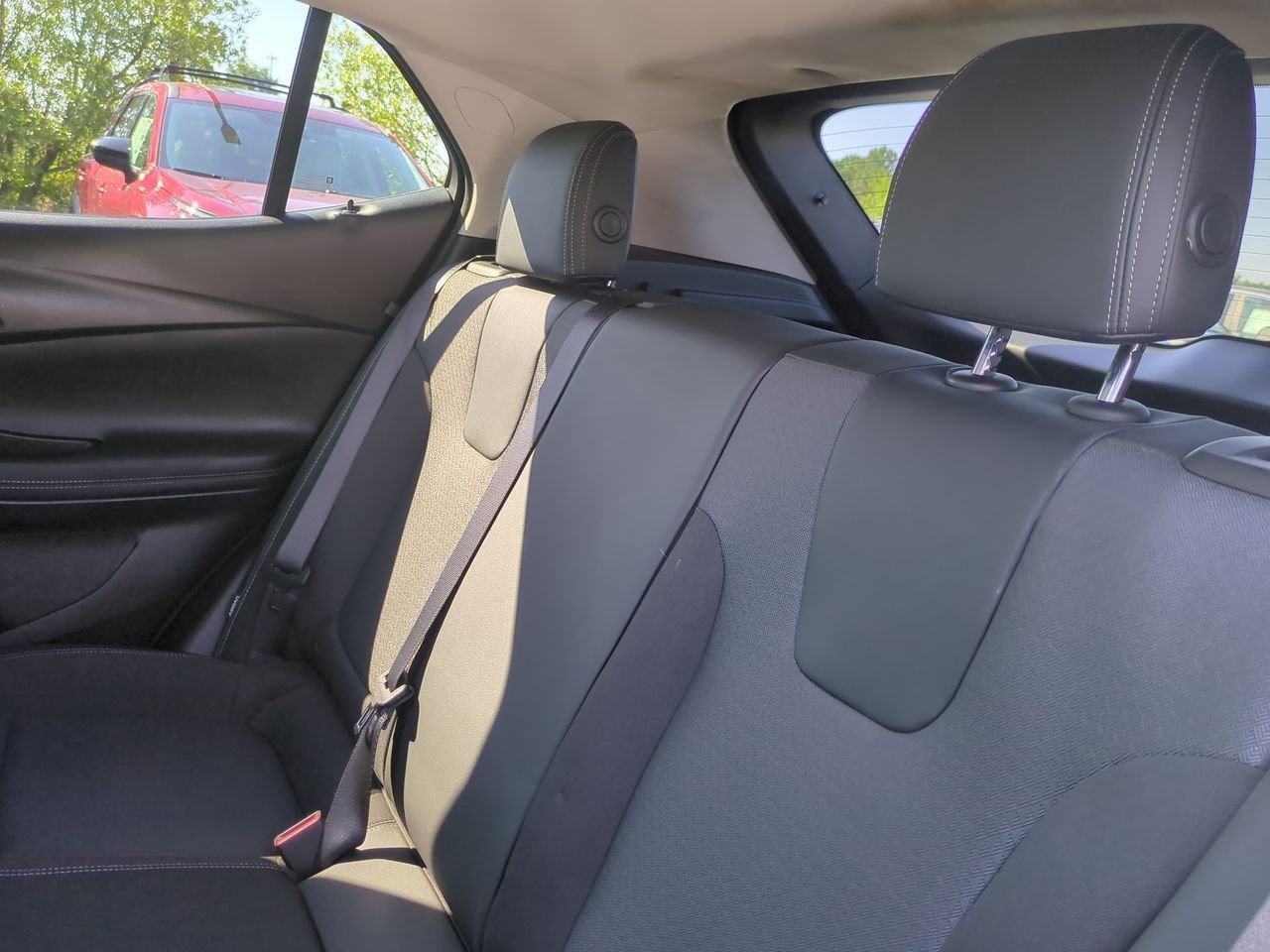 Used 2022 Buick Encore GX Preferred w/ Sport Touring Package FWD image 30