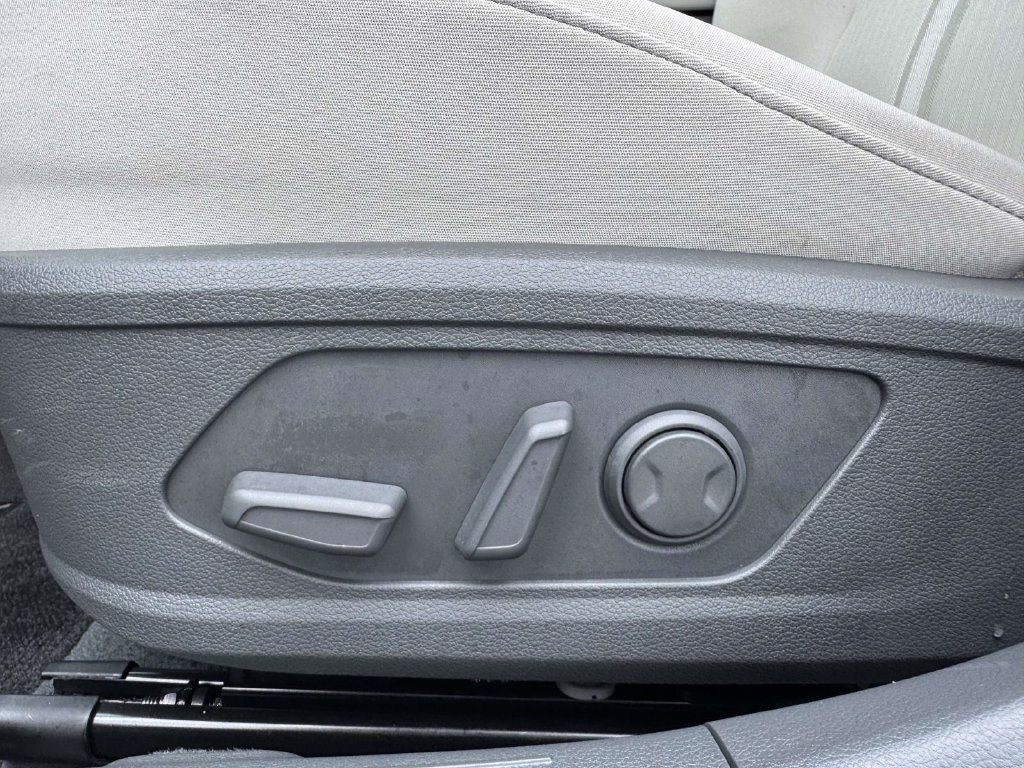 Used 2025 Hyundai Sonata SEL FWD image 18