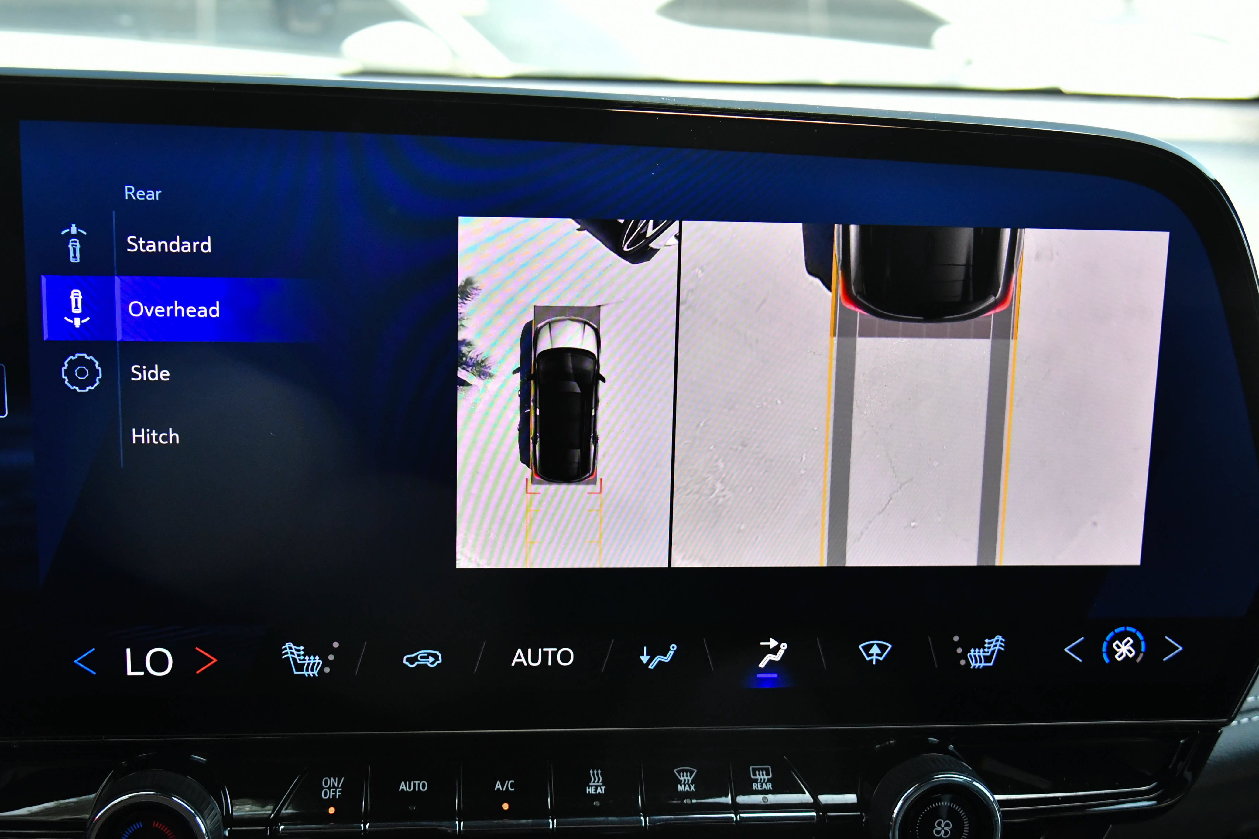 Used 2024 Chevrolet Blazer EV LT AWD/4WD image 19