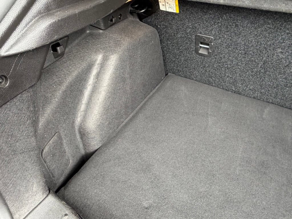Used 2018 Ford Focus SEL w/ Cold Weather Package FWD image 41