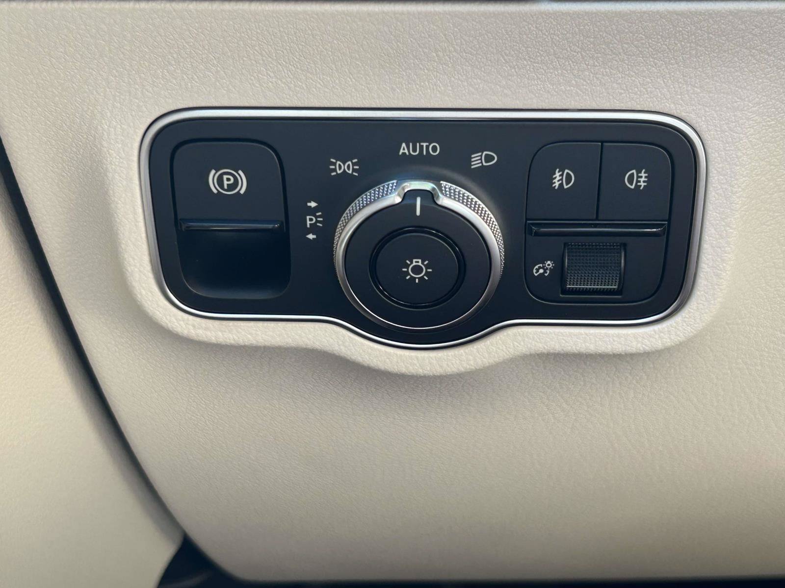 New 2026 Mercedes-Benz GLA 250 4MATIC image 20