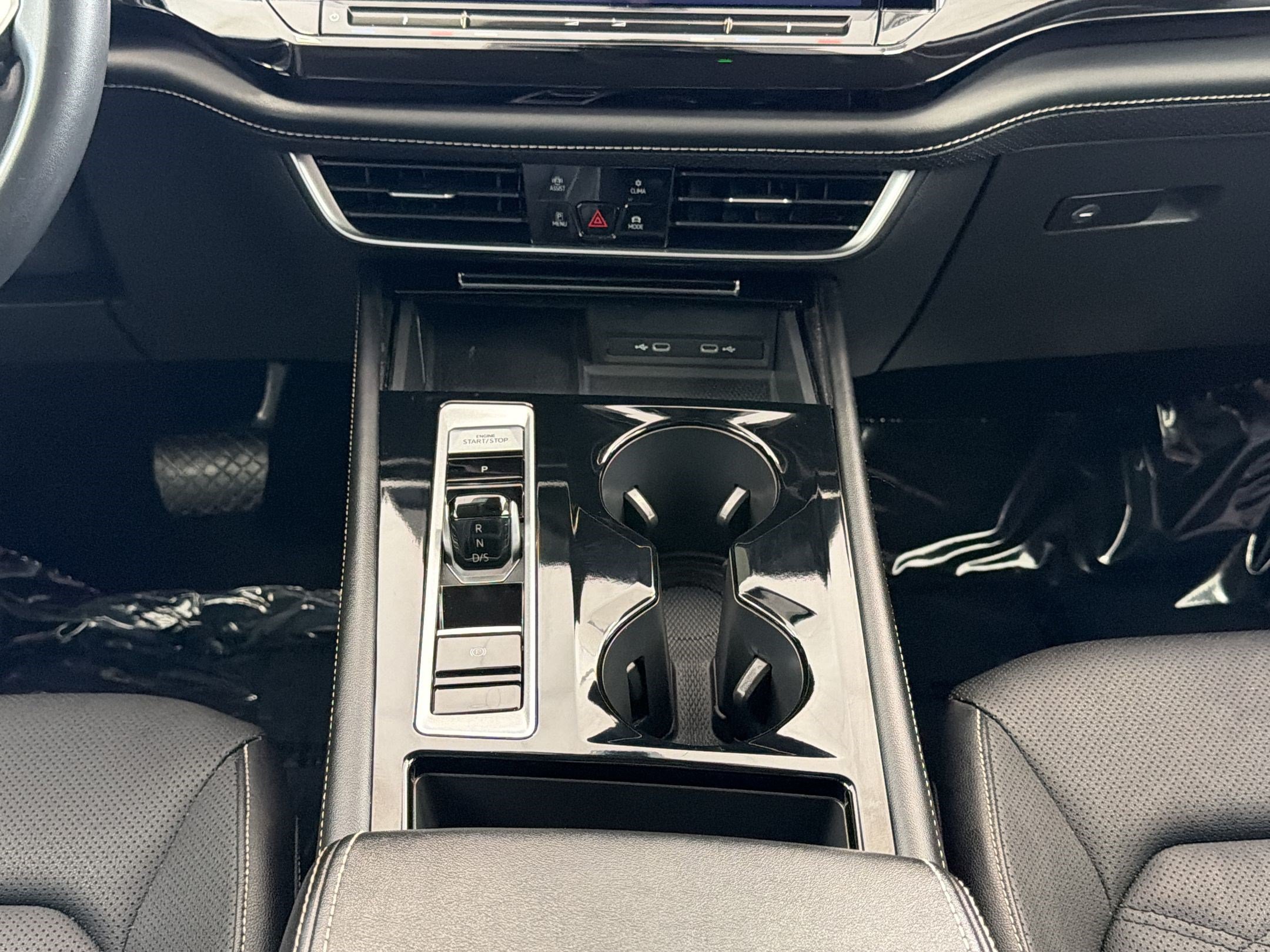 Used 2024 Volkswagen Atlas SE FWD image 20